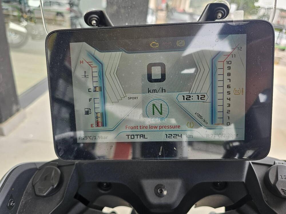 QJ Motor SRT 600 SX (2024 - 26) (3)