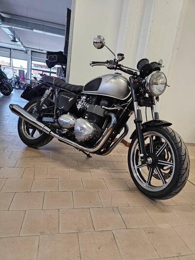 Triumph Bonneville SE (2009 - 13) usata