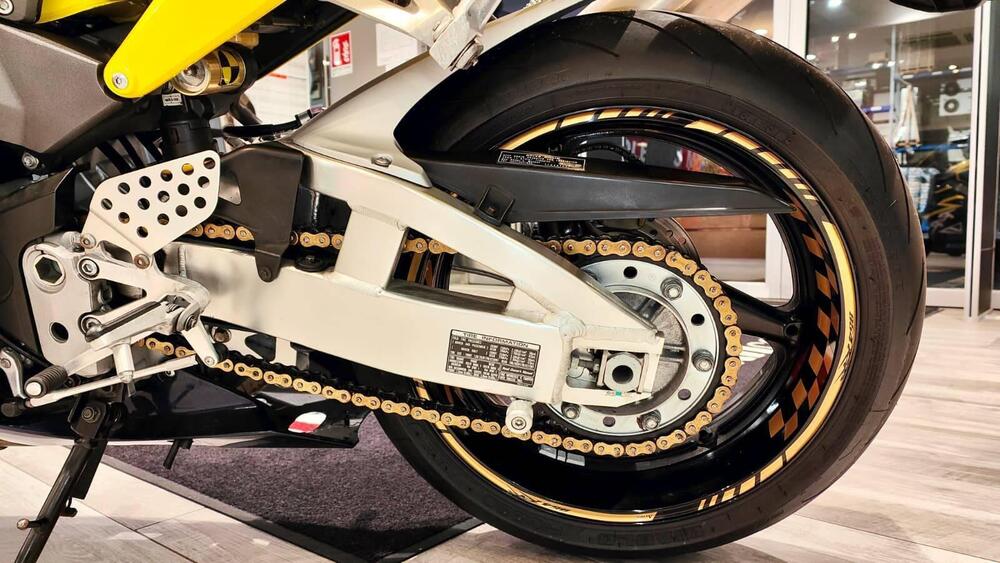 Honda CBR 900 RR Fireblade (2002 - 04) (6)
