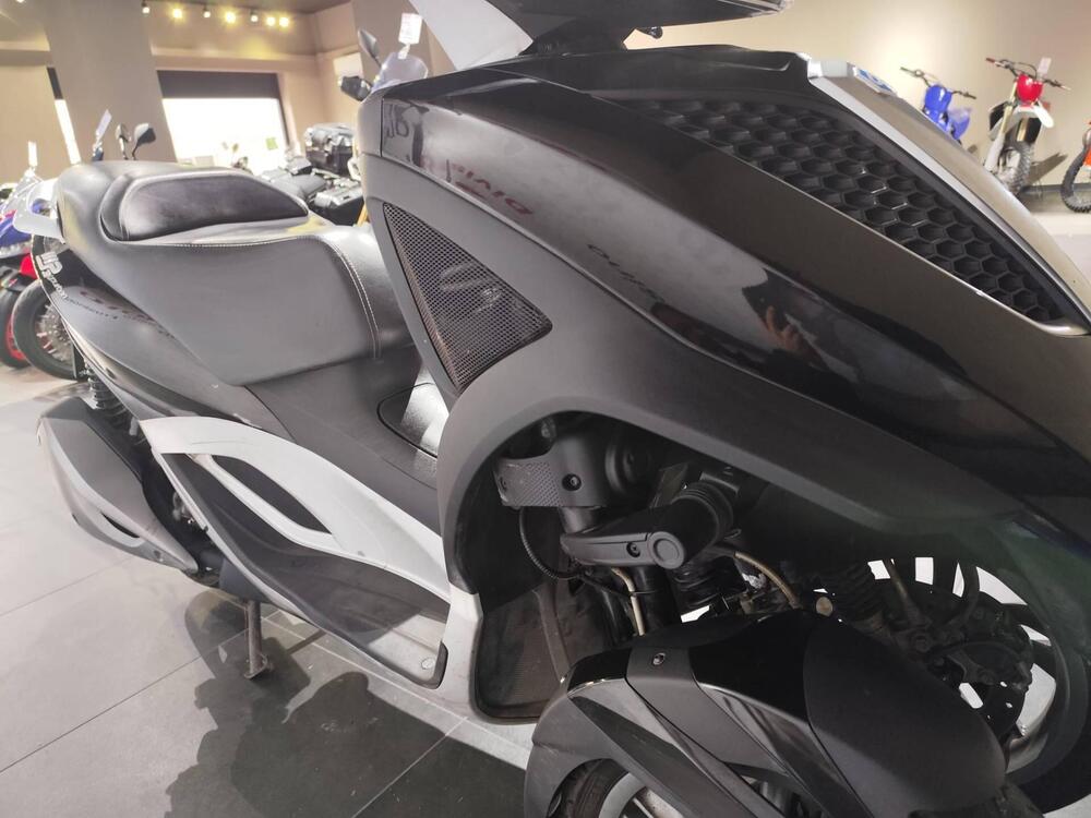 Piaggio MP3 300 (2010 - 11) (6)