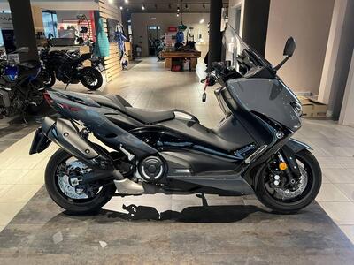 Yamaha T-Max 560 (2020 - 21) usata