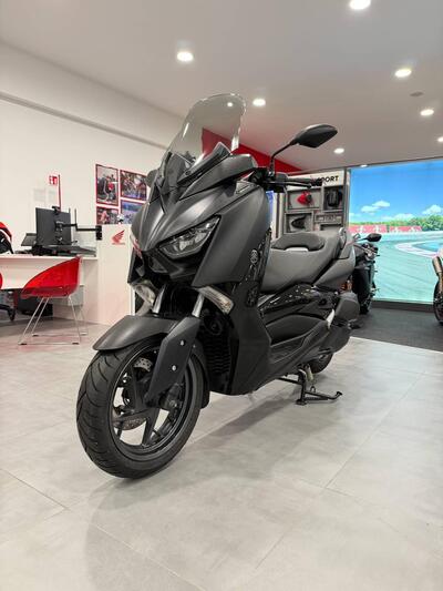Yamaha X-Max 300 Iron Max (2019 - 20) usata