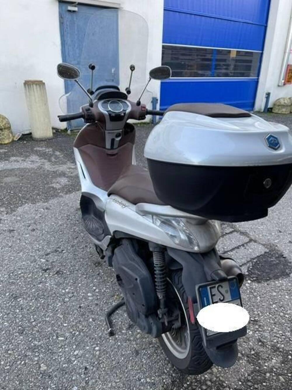 Piaggio Beverly 300 i.e. ABS-ASR (2016 - 20) (4)