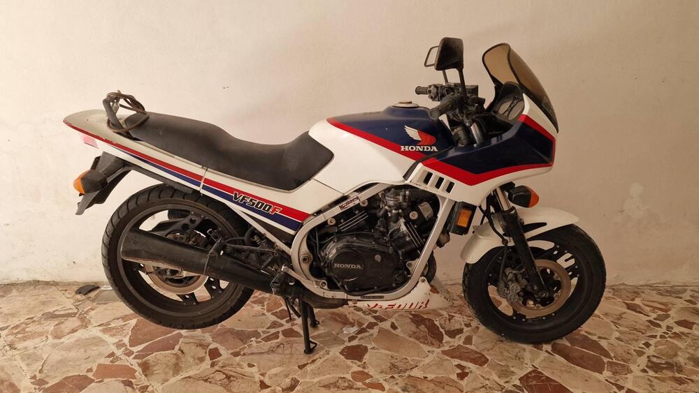 Honda VF500F (5)