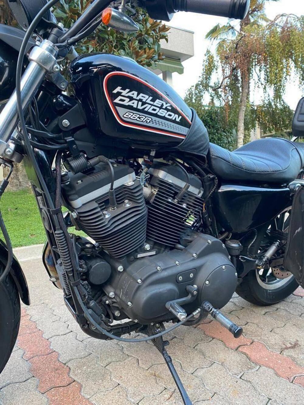 Harley-Davidson 883 R (2008 - 16) - XL 883R (2)