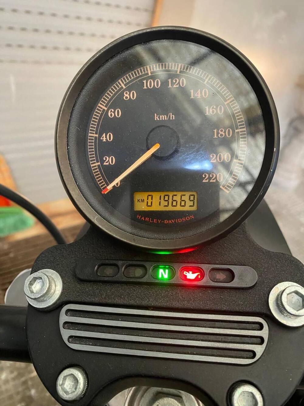 Harley-Davidson 883 R (2008 - 16) - XL 883R (8)