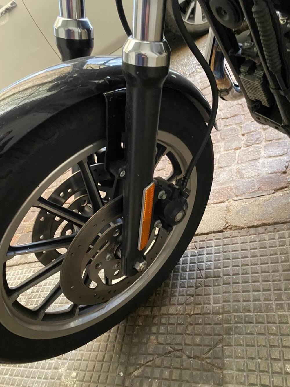 Harley-Davidson 883 R (2008 - 16) - XL 883R (12)