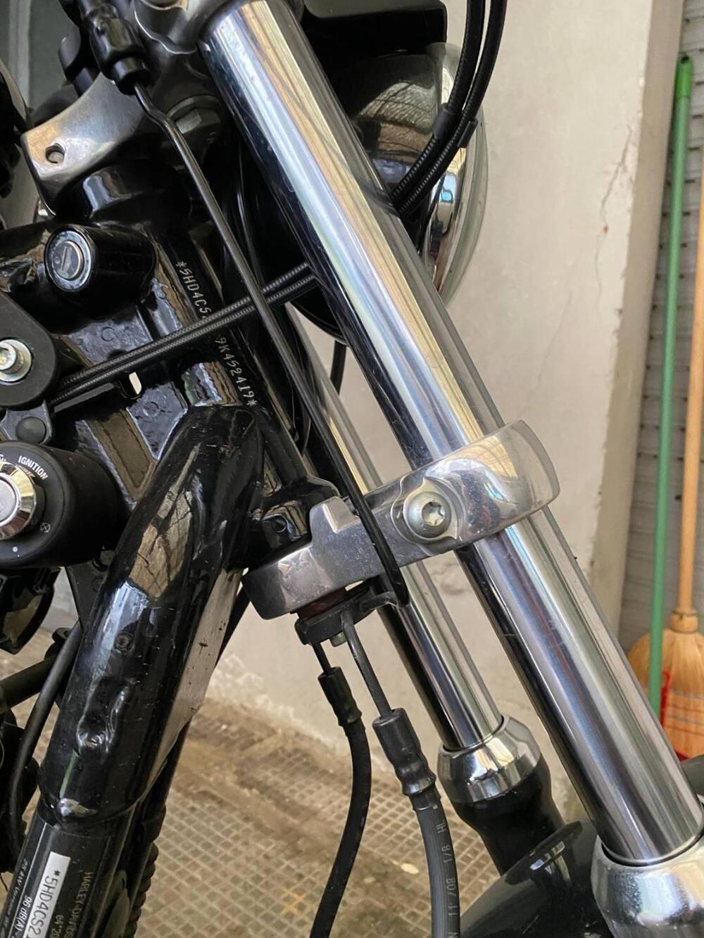 Harley-Davidson 883 R (2008 - 16) - XL 883R (15)