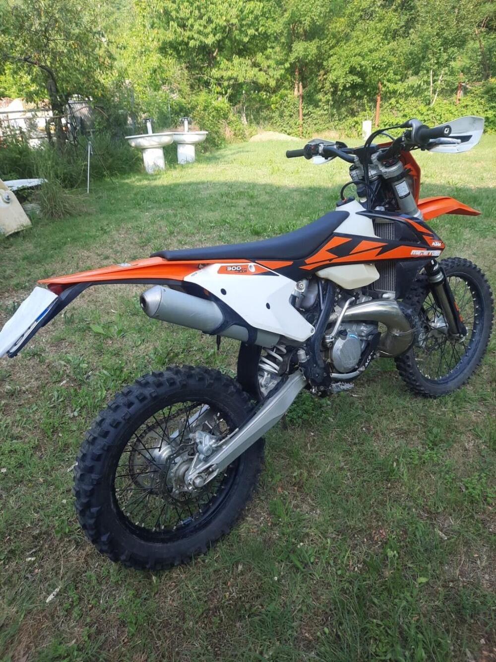 KTM 300 EXC E TPI (2018) (2)