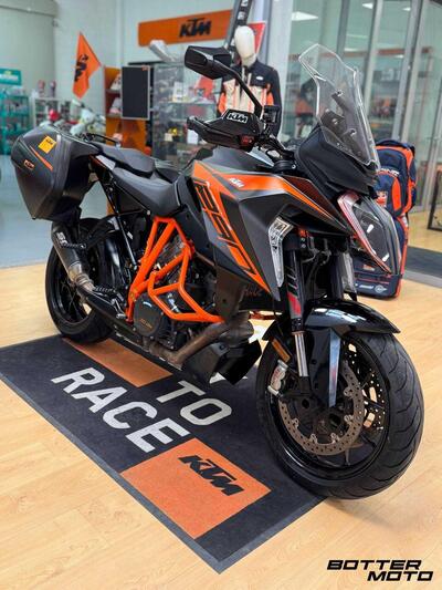 KTM 1290 Super Duke GT (2021) usata