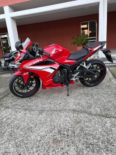 Honda CBR 500 R (2021) usata