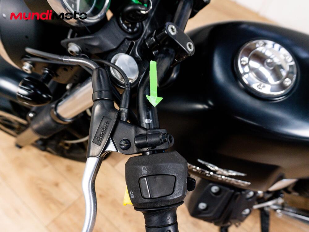 Moto Guzzi V7 III Stone (2017 - 20) (14)