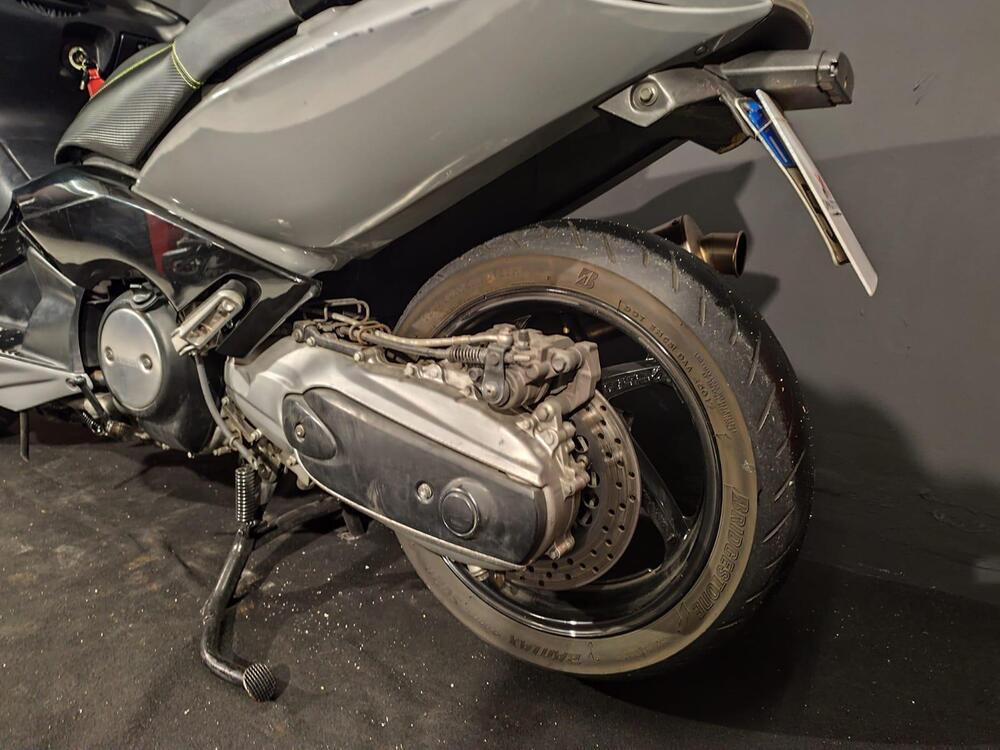 Yamaha T-Max 500 (2004 - 07) (14)