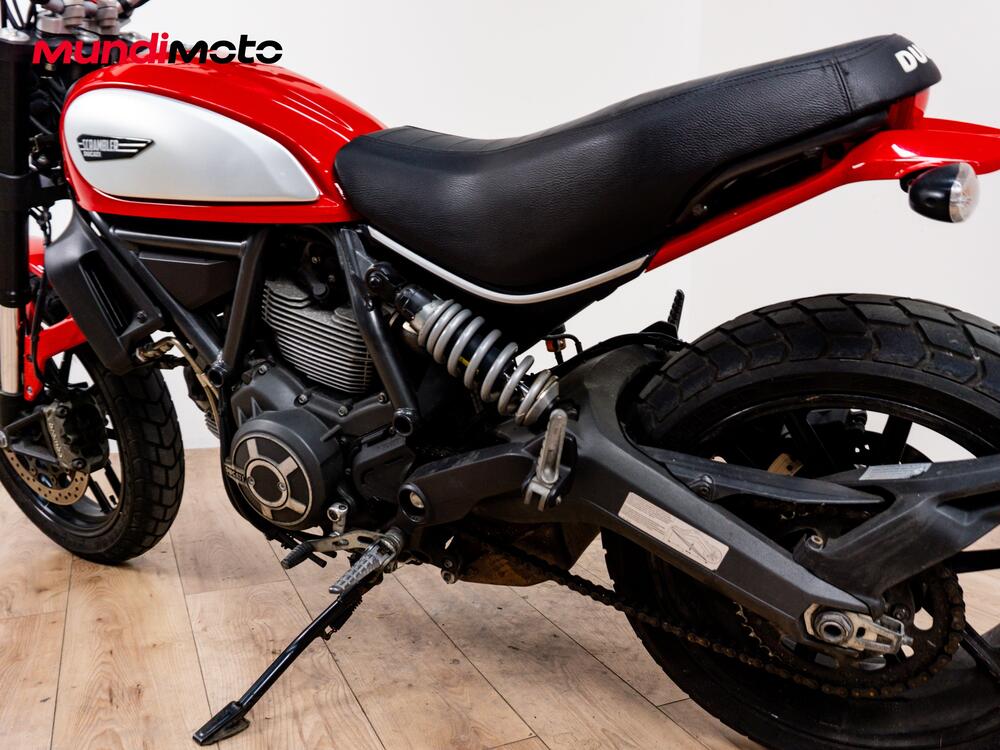 Ducati Scrambler 800 Icon Dark (2020) (10)