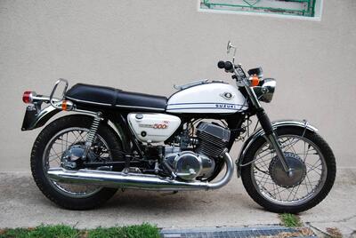Suzuki T 500 titan d&#039;epoca