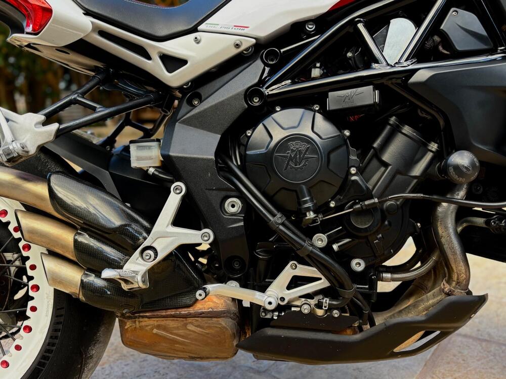 MV Agusta Dragster 800 RR (2015 - 17) (7)