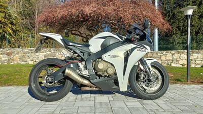 Honda CBR 1000 RR Fireblade (2008 - 11) usata