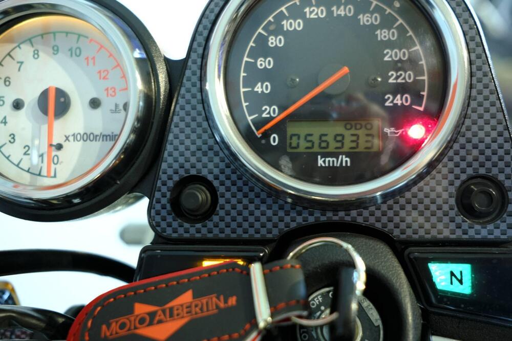 Suzuki SV 650 (1999 - 02) (7)