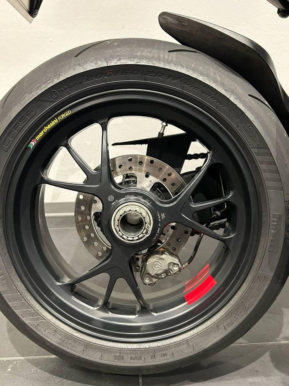 Ducati Streetfighter V4 S (2023 - 24) (9)