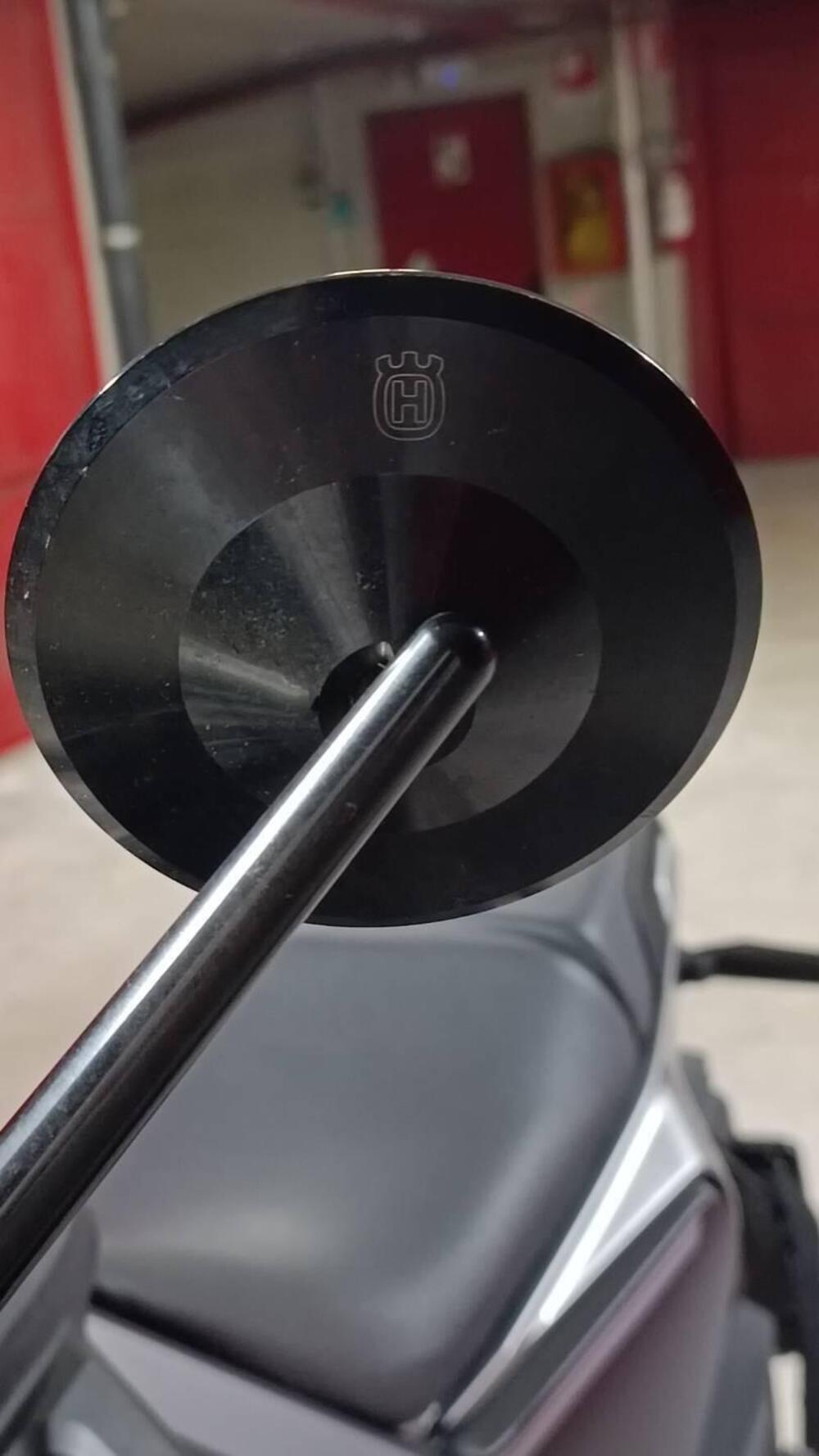 Husqvarna Svartpilen 401 (2021 - 23) (4)