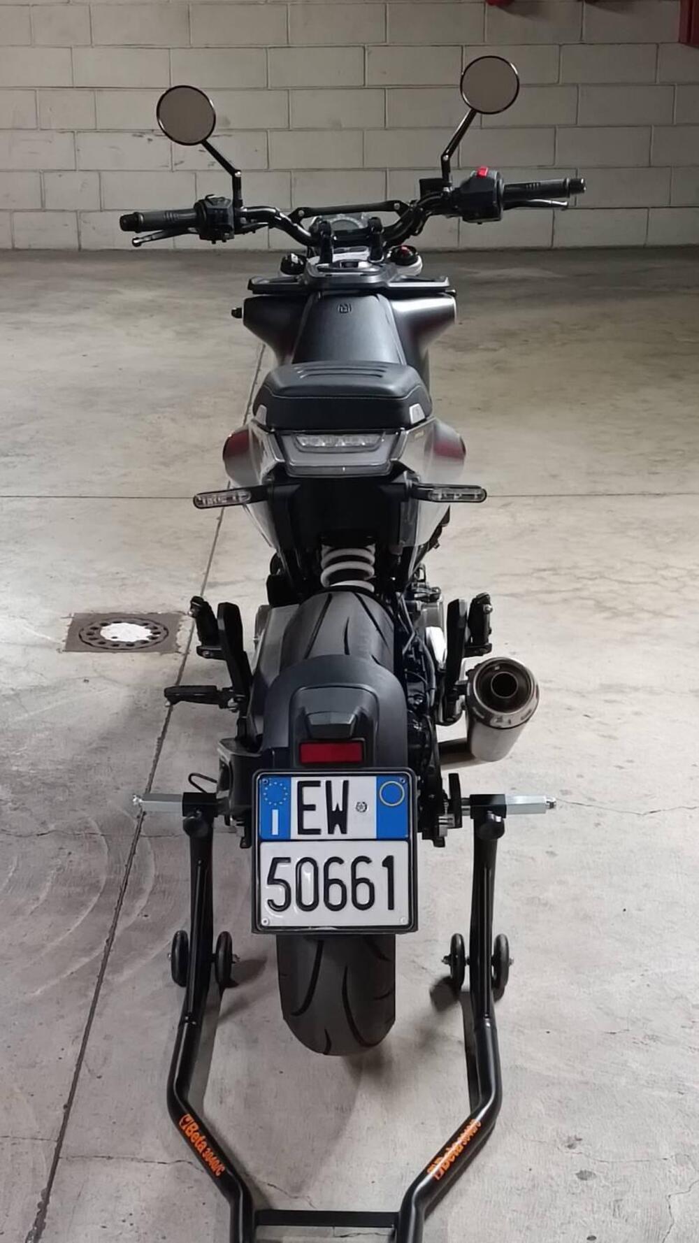 Husqvarna Svartpilen 401 (2021 - 23) (6)