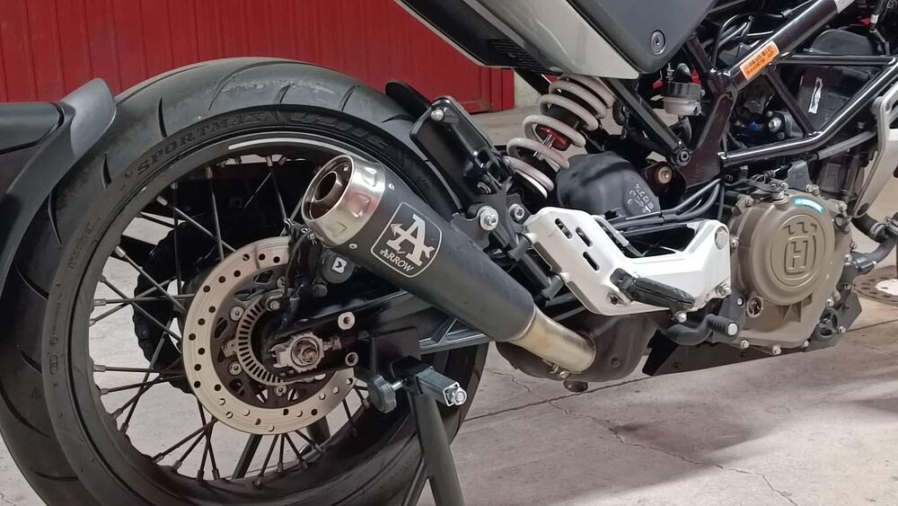 Husqvarna Svartpilen 401 (2021 - 23) (3)