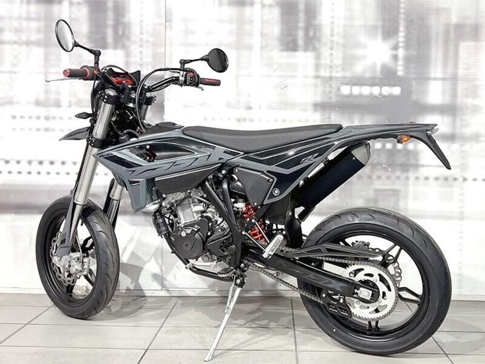 Betamotor RR 125 4T Enduro R (2024 - 26) (2)