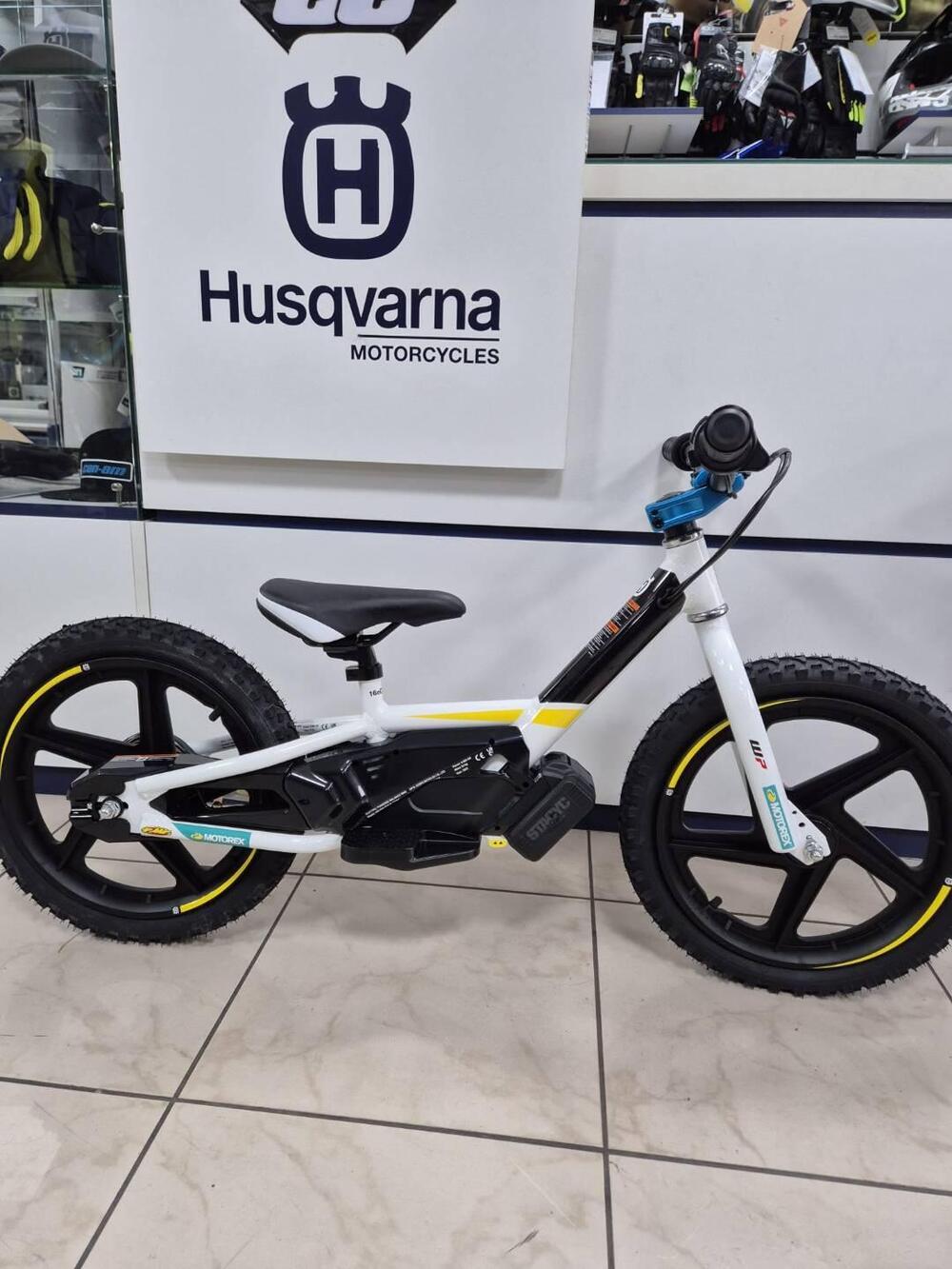 BICI ELETTRICA HUSQVARNA 16