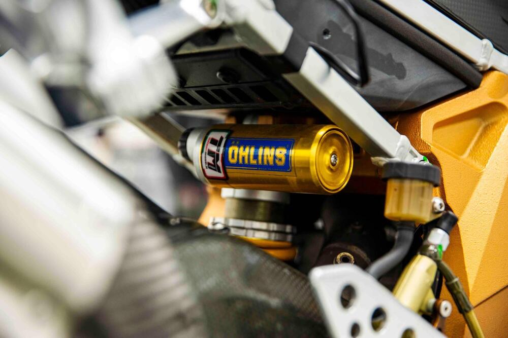 Aprilia Tuono 1000 R Factory (2006 - 11) (11)