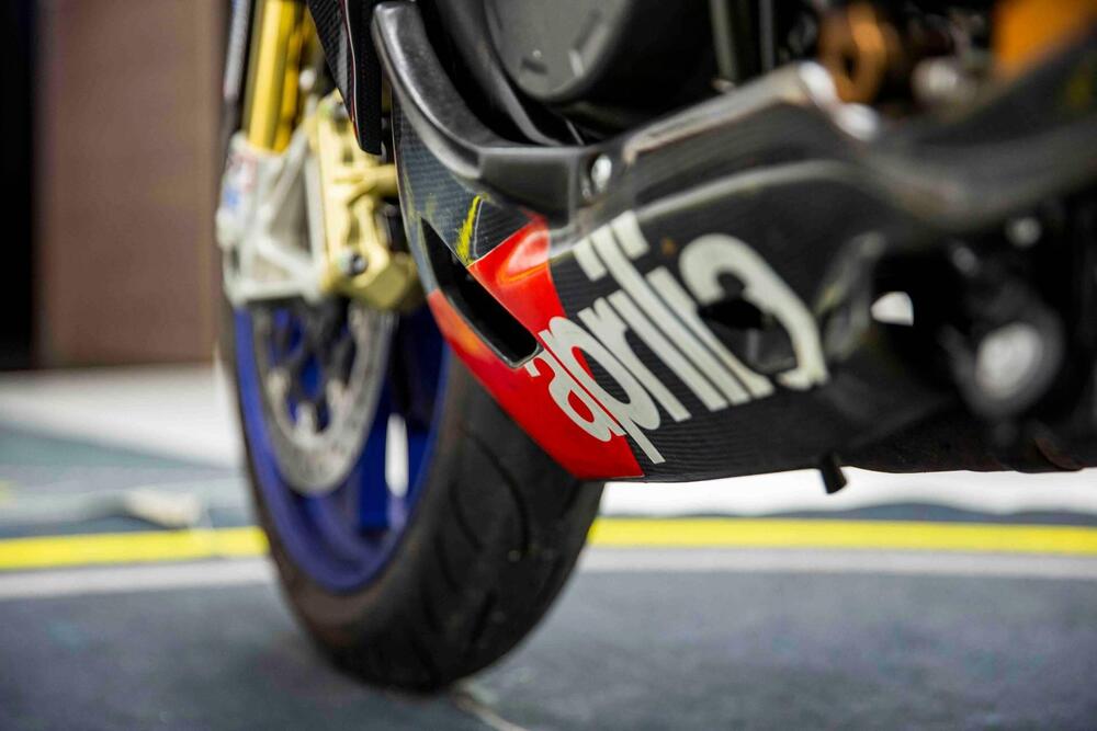 Aprilia Tuono 1000 R Factory (2006 - 11) (12)