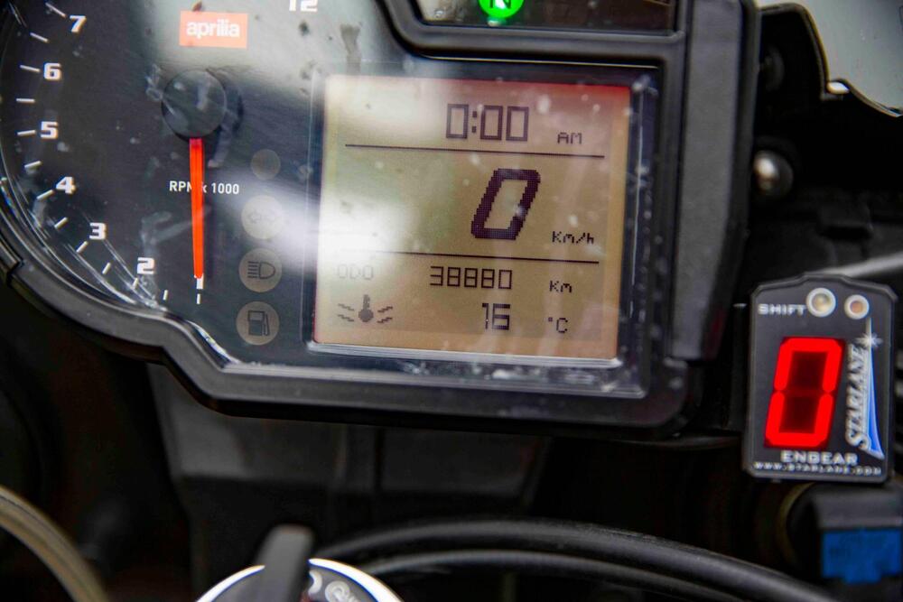 Aprilia Tuono 1000 R Factory (2006 - 11) (20)