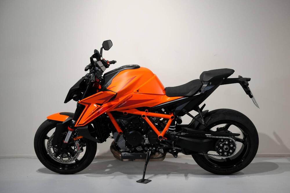 KTM 1390 Super Duke R (2024 - 26) (4)