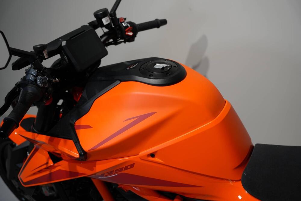 KTM 1390 Super Duke R (2024 - 26) (5)