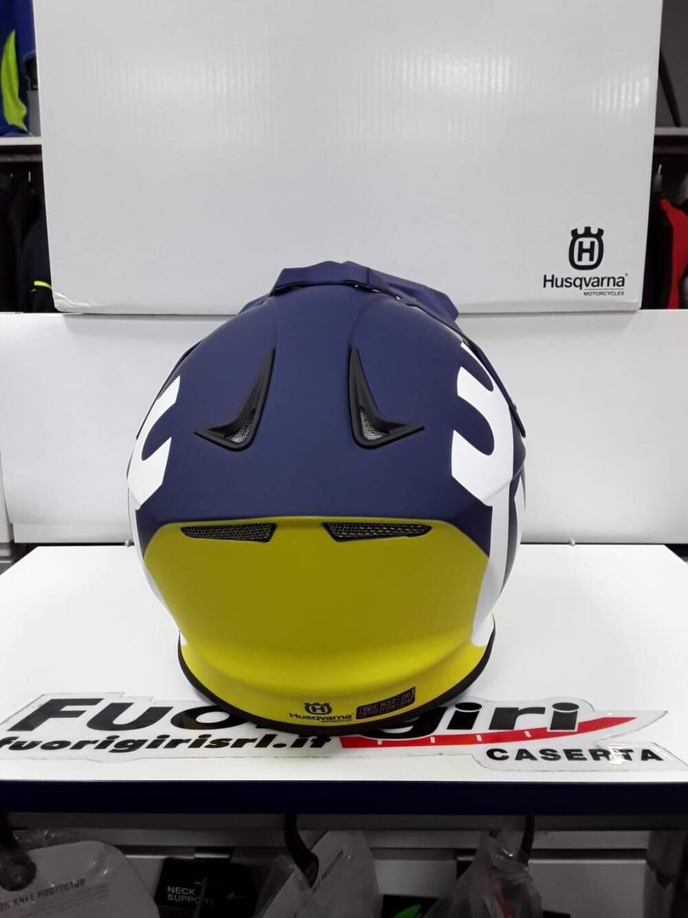 CASCO HUSQVARNA KIDS (5)