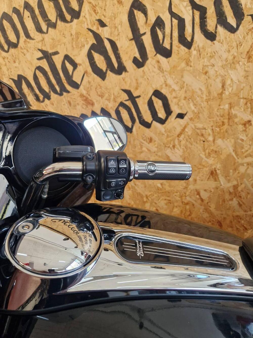 Harley-Davidson 107 Street Glide Special (2017 - 19) - FLHXS (12)