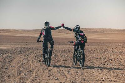 Tembaine Desert Rally 2025, prima tappa: vento contrario e batterie al limite verso Ksar Ghilane