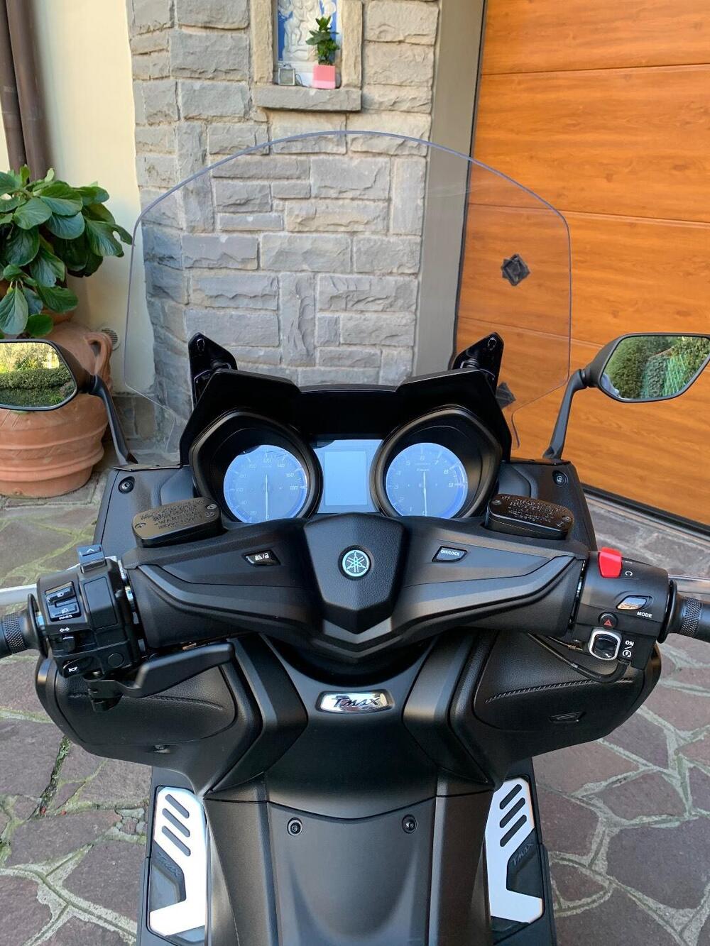 Yamaha T-Max 560 (2020 - 21) (6)