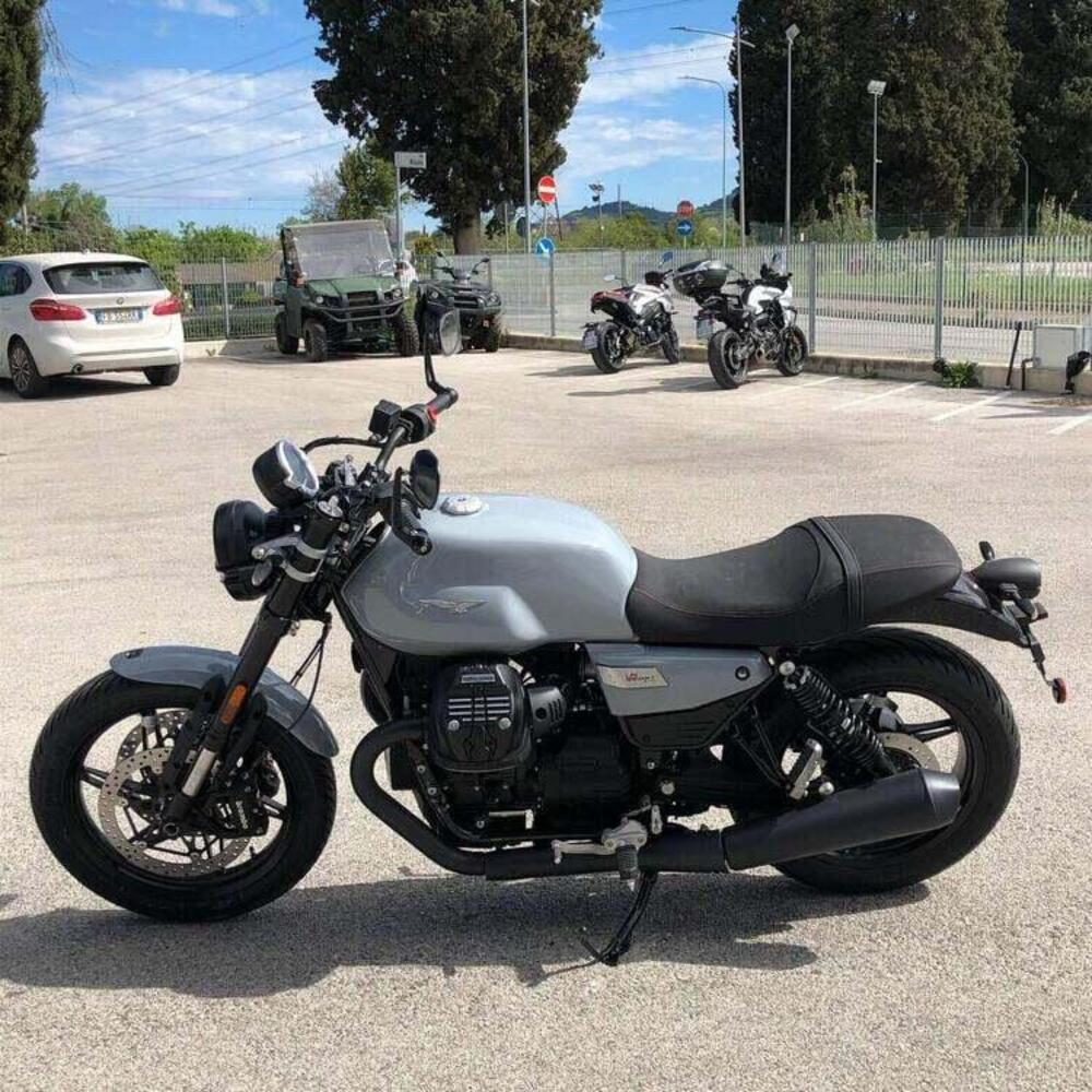 Moto Guzzi V7 Sport (2025 - 26) (4)