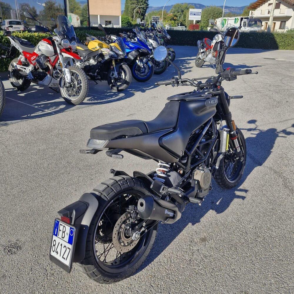 Husqvarna Svartpilen 401 (2021 - 23) (2)