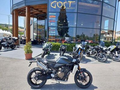 Husqvarna Svartpilen 801 (2024 - 25) nuova