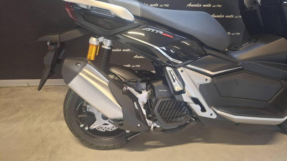 QJ Motor ATR 125 (2025 - 26) (4)