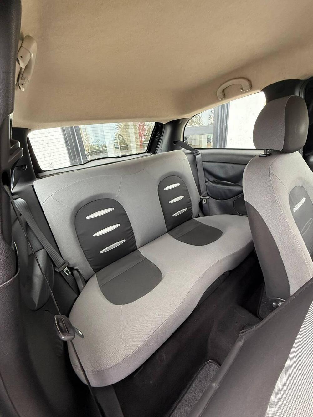 Lancia Ypsilon usata a Vibo Valentia (9)