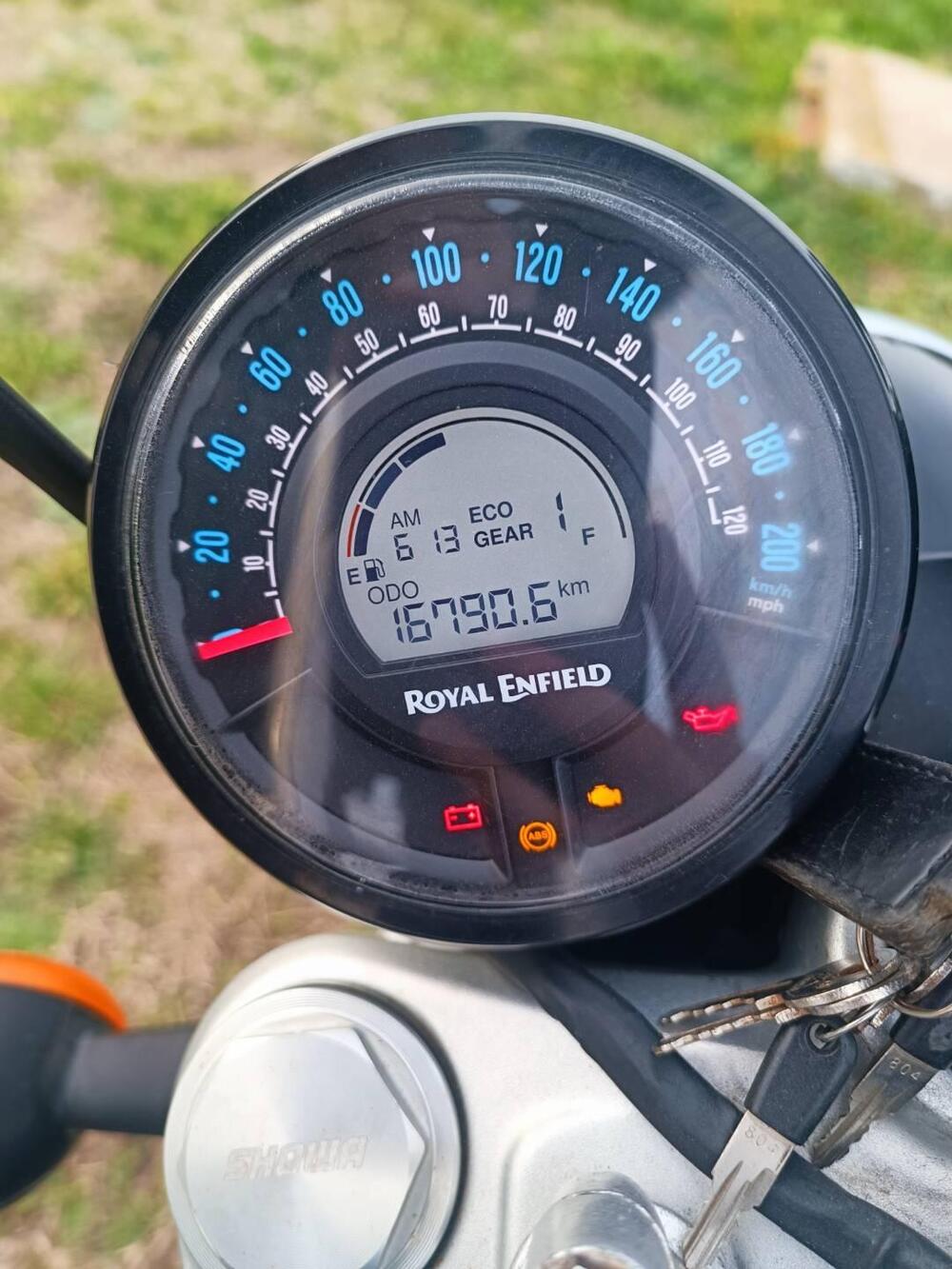 Royal Enfield Super Meteor 650 (2023 - 26) (5)