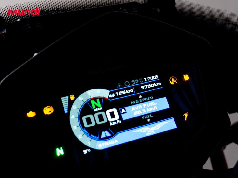 Moto Guzzi V85 TT (2024 - 26) (12)