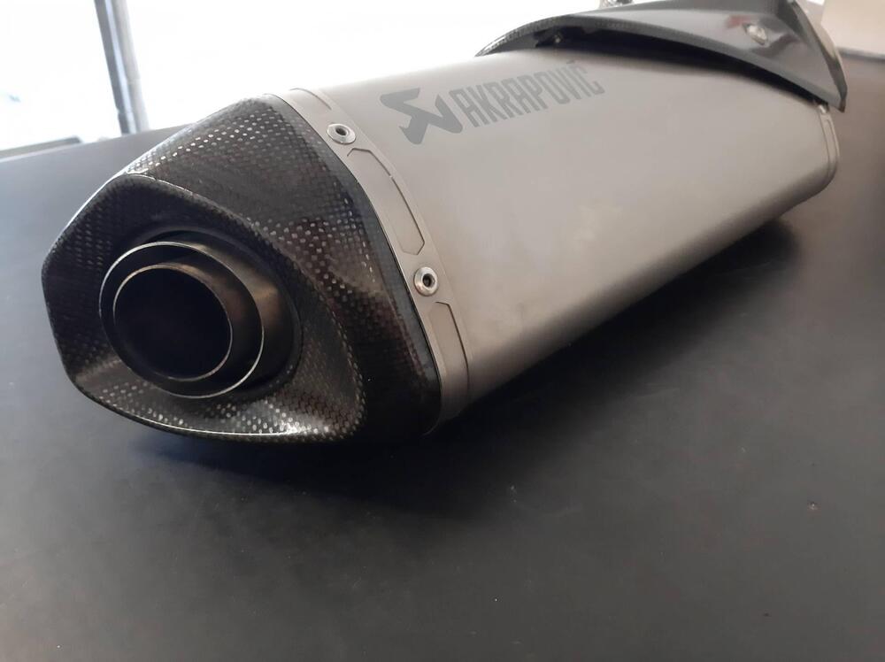AKRAPOVIC DUKE 790 201-2020 (3)