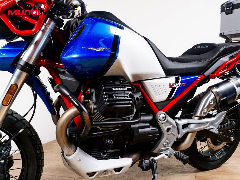 Moto Guzzi V85 TT (2024 - 26) (9)