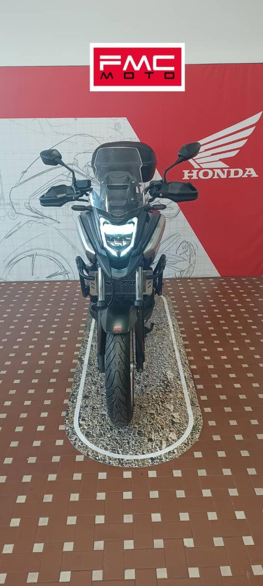 Honda NC 750 X DCT ABS (2016 -17) (6)