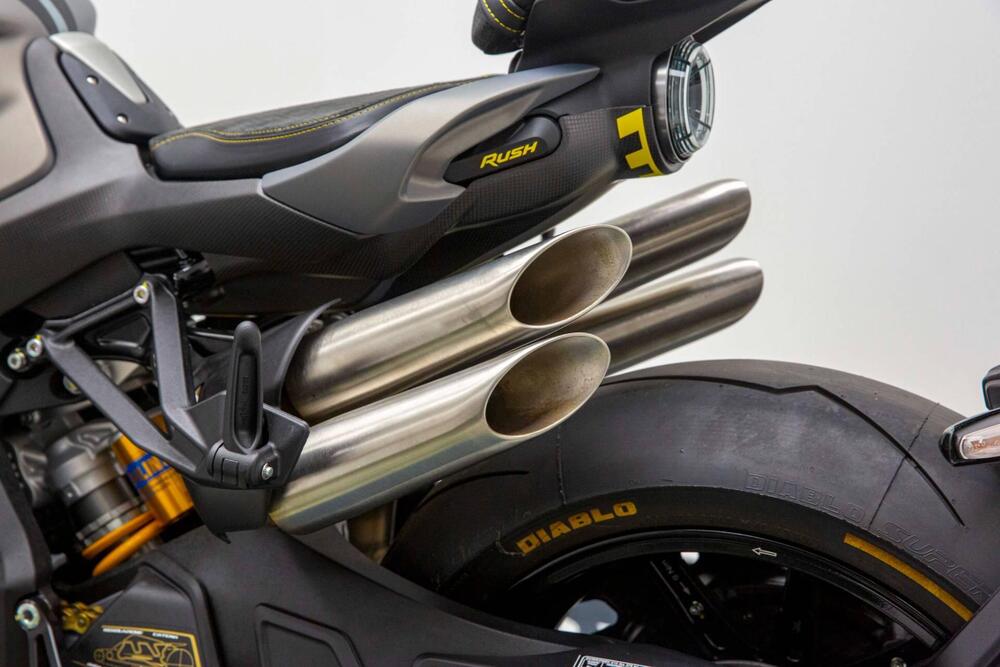 MV Agusta Rush 1000 (2021 - 22) (15)