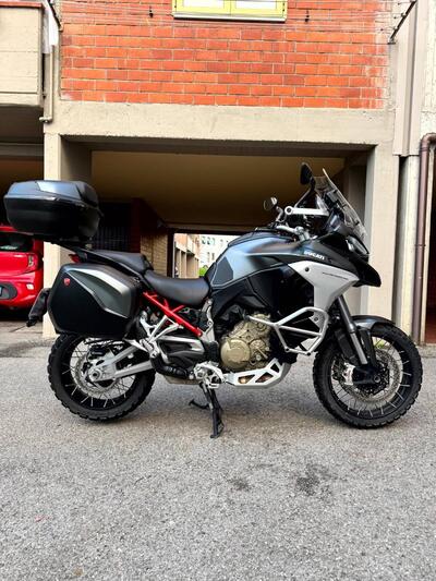 Ducati Multistrada V4 S (2021 - 24) usata