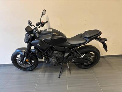 Yamaha MT-07 Y-AMT (2025) usata